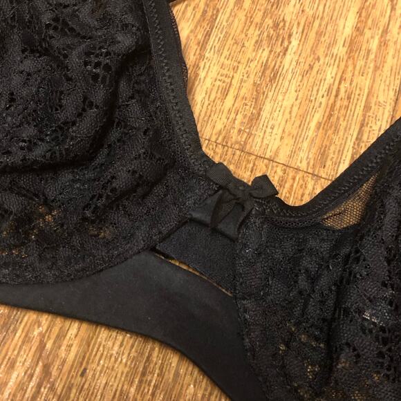 NWOT Body by Victoria Victoria’s Secret Black Lace Unlined Lace Demi Bra 34DD - Picture 6 of 14